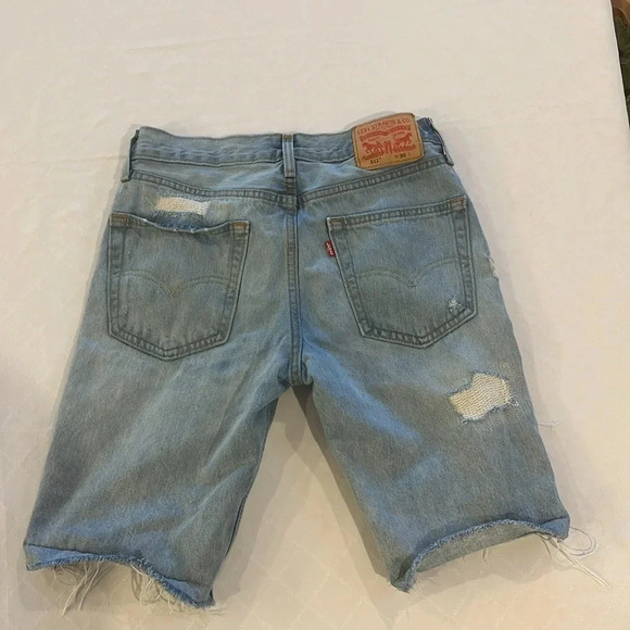 Levi’s men’s 511 jean denim shorts size 30 distressed excellent used condition - Picture 3 of 4